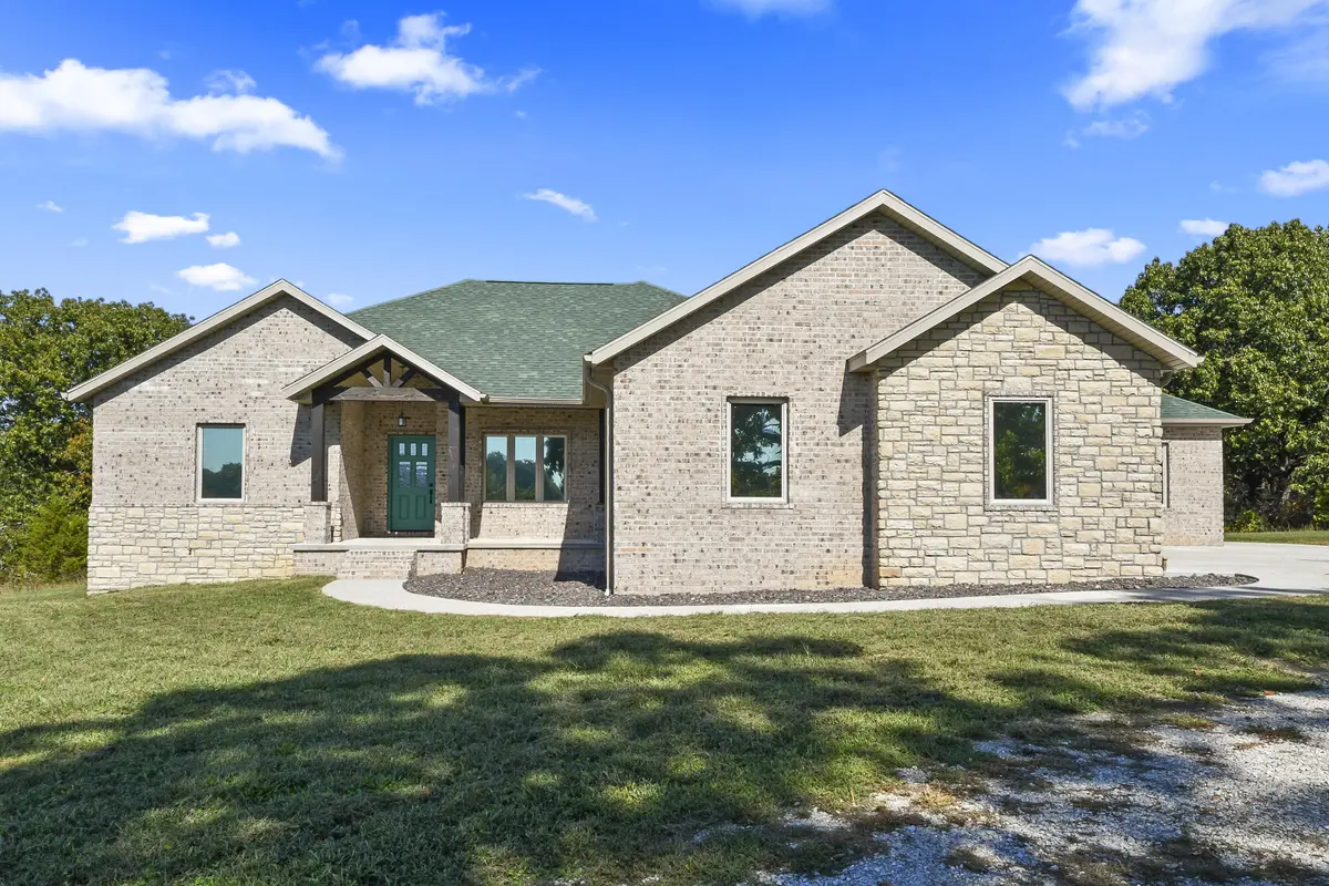 635 Bass Hollow RD, Galena, MO 65656
