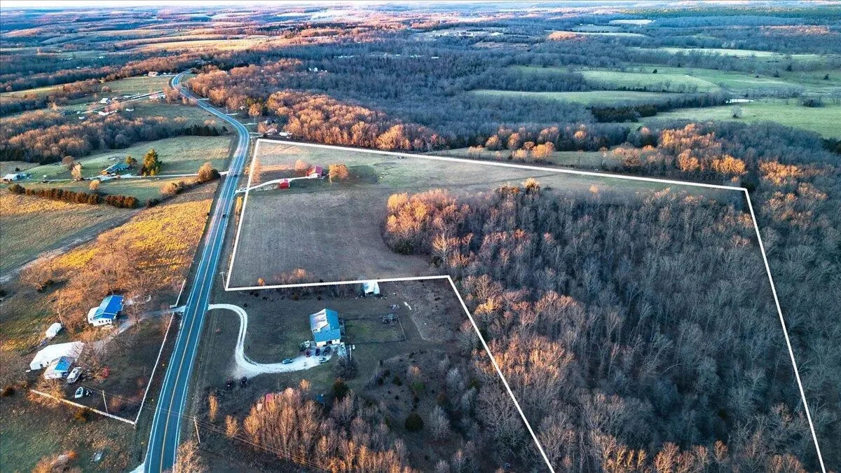 9974 Highway 17, Success, MO 65570