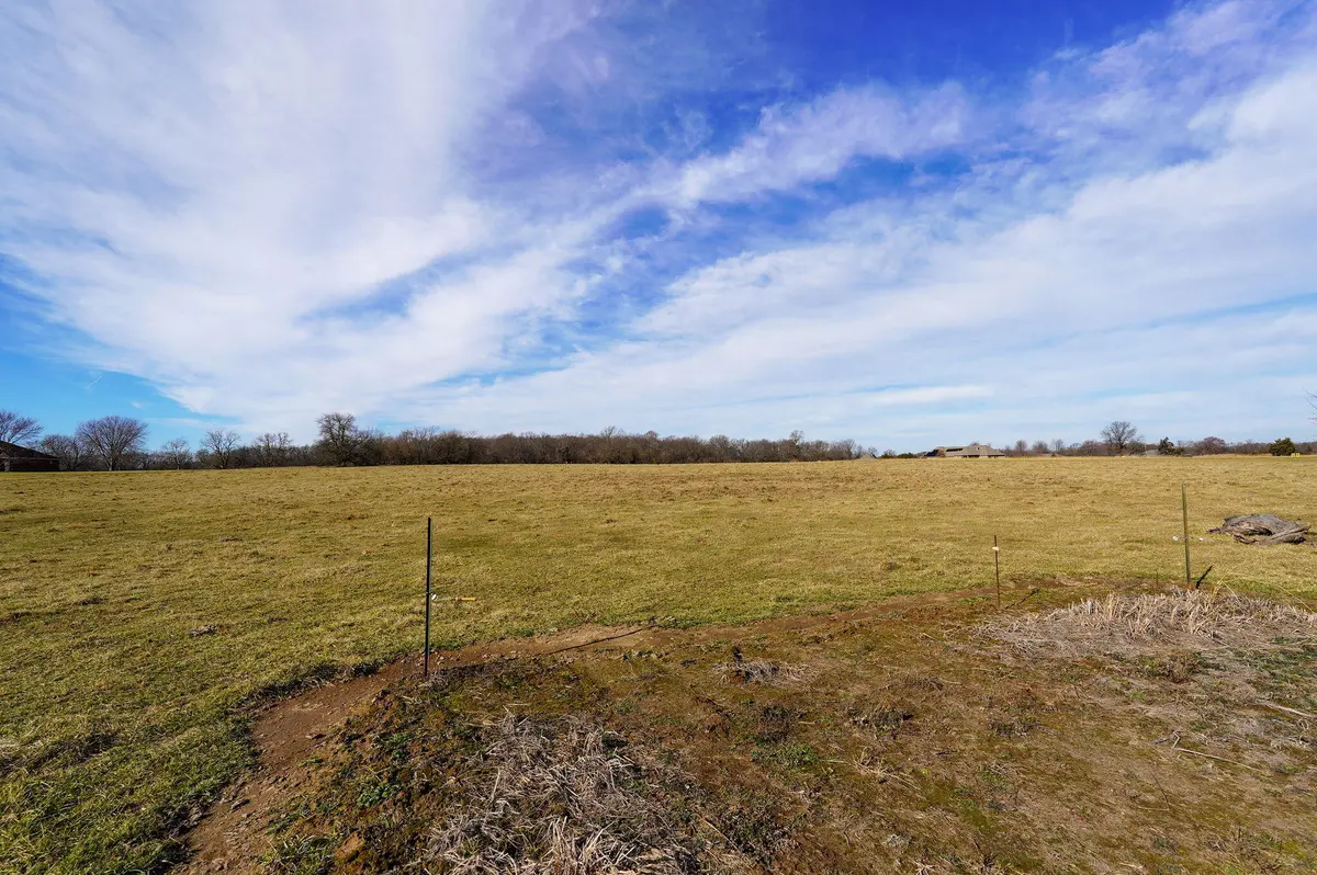 000 N Farm Rd 101, Springfield, MO 65802