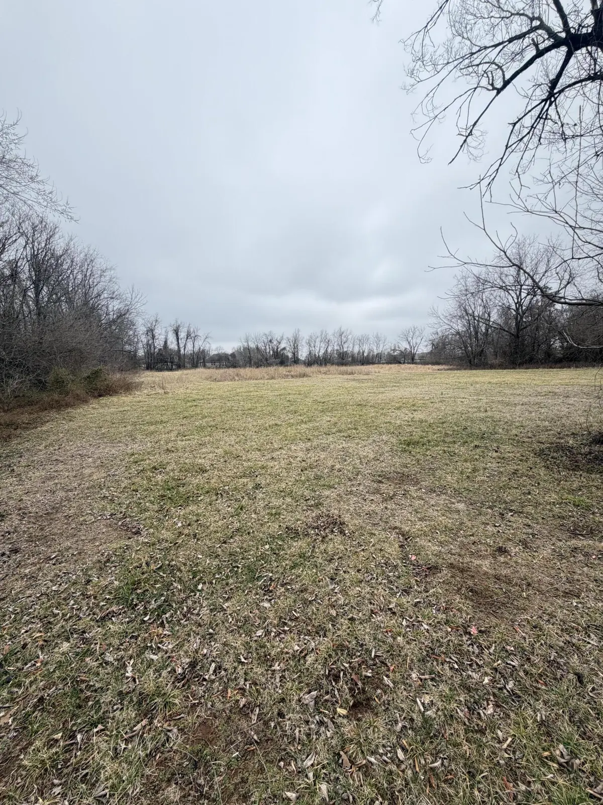 2754 E Grand ST, Springfield, MO 65803