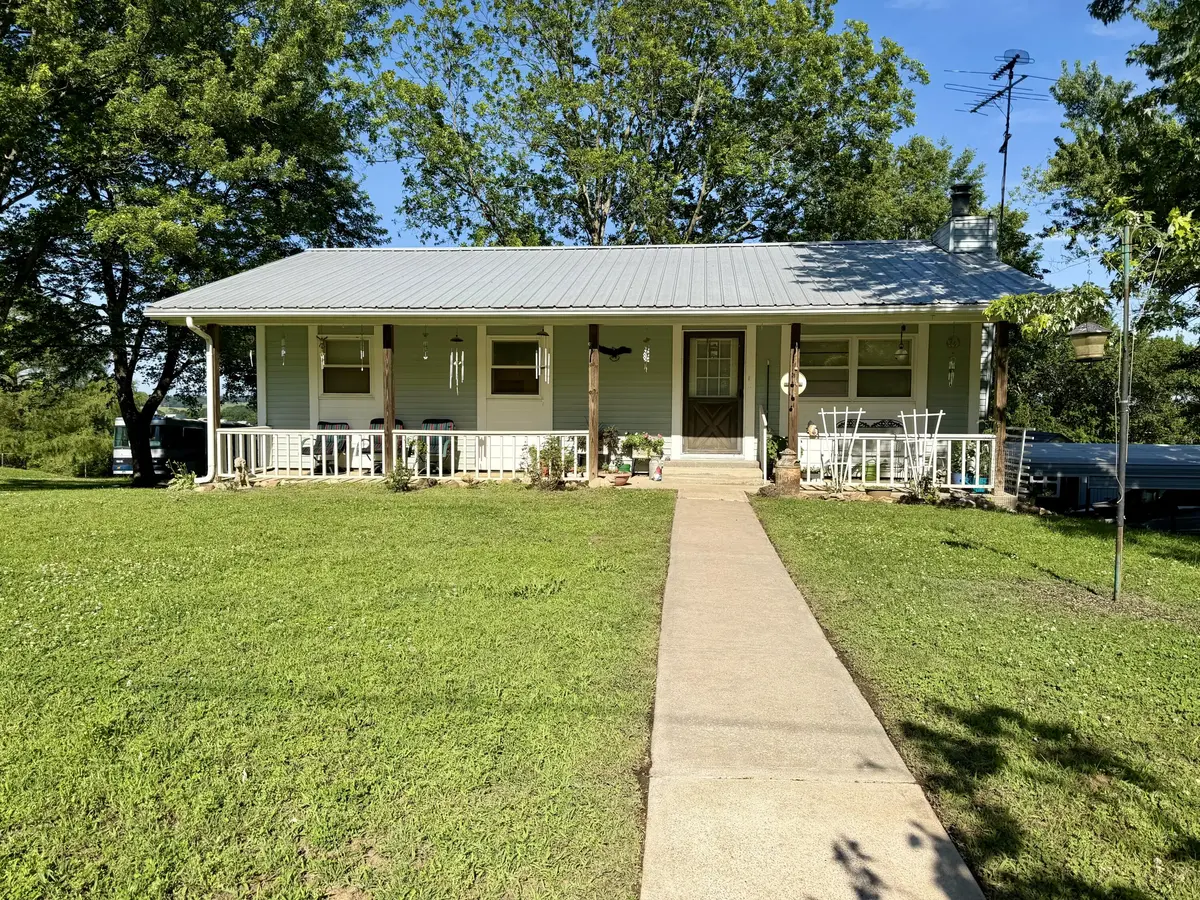 1405 S 951 RD, El Dorado Springs, MO 64744