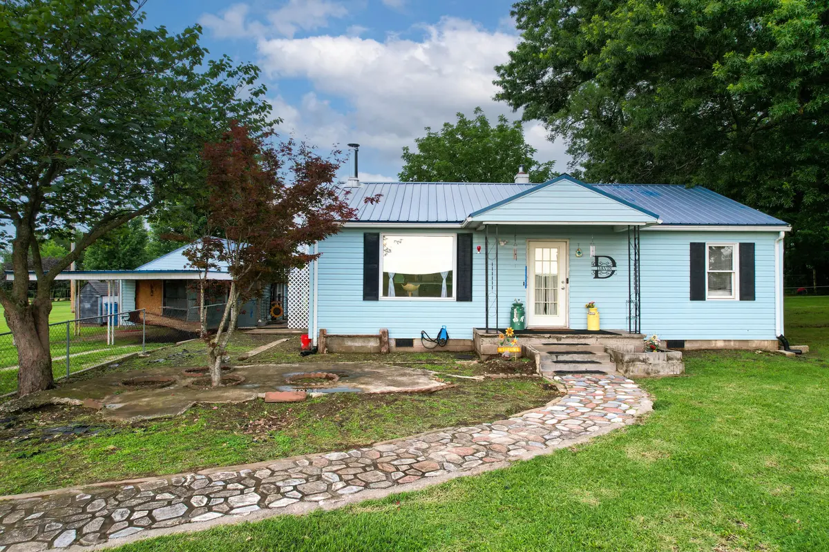 23951 State Highway Z, Ash Grove, MO 65604