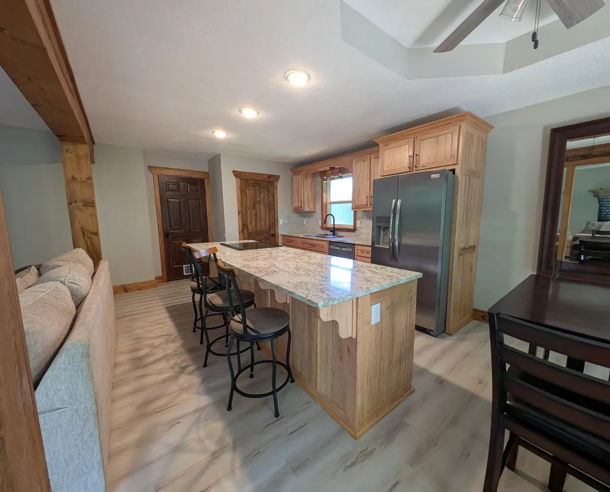 3810 W Woodland ST, Springfield, MO 65807