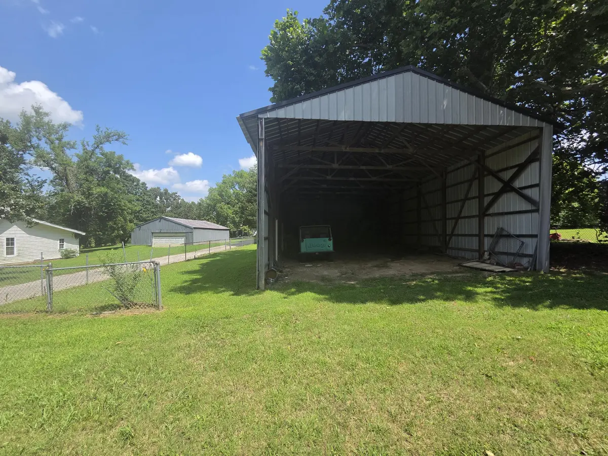 Address not disclosed, Everton, MO 65646