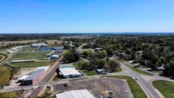 130 N Howell AVE, West Plains, MO 65775