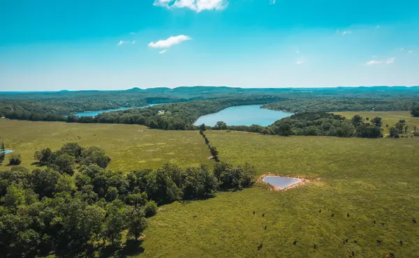 000 Farm Road 2265, Golden, MO 65658
