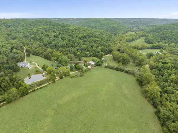 735 Co Rd Uu-551, Sparta, MO 65753