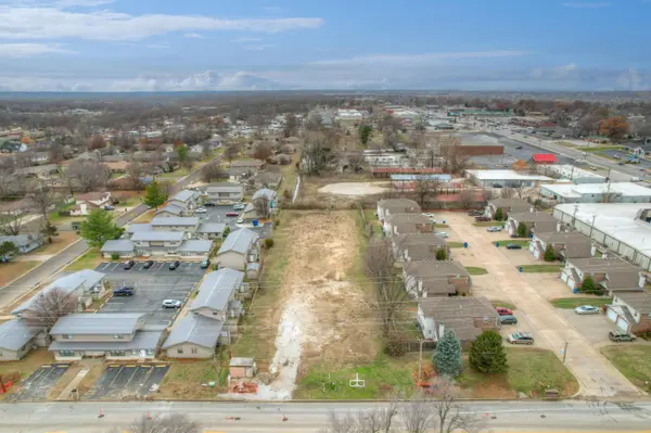 3228 Connecticut AVE, Joplin, MO 64804