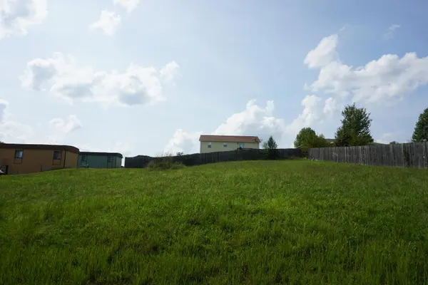 000 Jon Streeet, West Plains, MO 65775