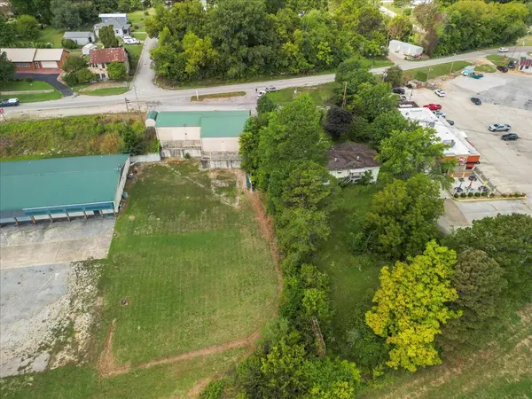 1006 Nettleton AVE #Suite A, Thayer, MO 65791