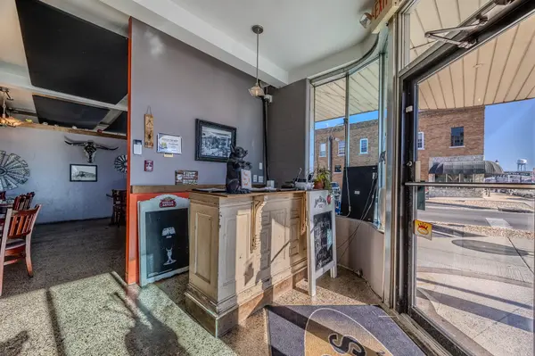 201 W Commercial ST, Lebanon, MO 65536