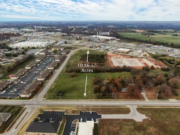 1675 E Hamilton ST, Republic, MO 65738