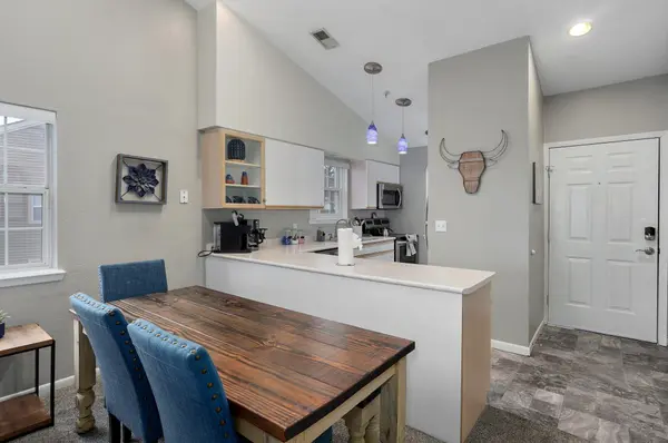 505 Valley View RD #302, Branson, MO 65616