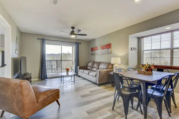 5 Woodpecker LN #2, Branson, MO 65616