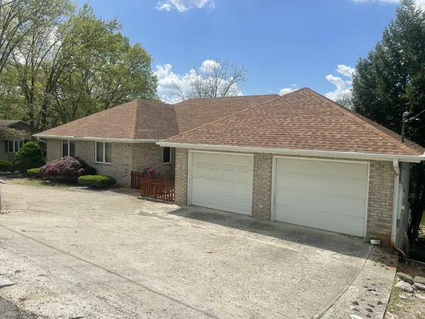 1913 Wayside LN, Ava, MO 65608