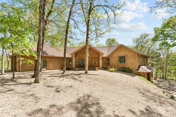 160 Old Horseshoe Rdg, Lampe, MO 65681
