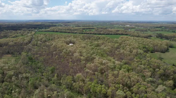 000 Victory LN, Niangua, MO 65713