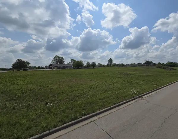 806 E Colter DR #Lot 18, Republic, MO 65738