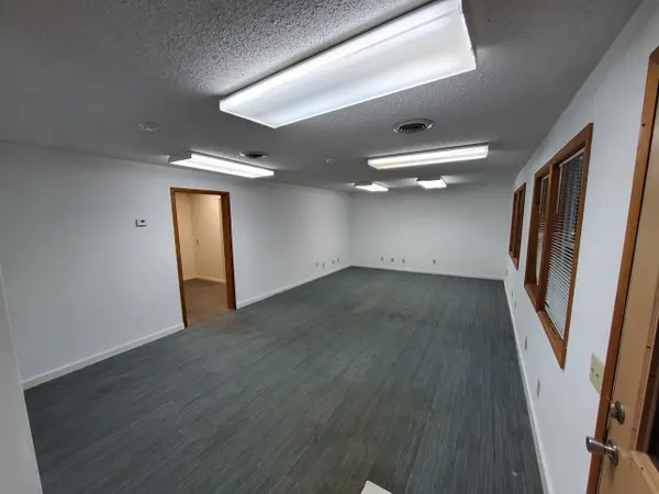 1821 S Weaver AVE, Springfield, MO 65807