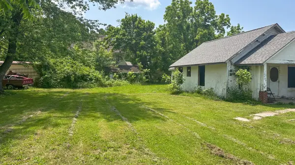 401 W Clouse ST, Mountain Grove, MO 65711