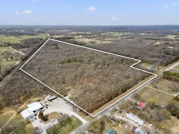 2007 N Farm Road 89, Springfield, MO 65802