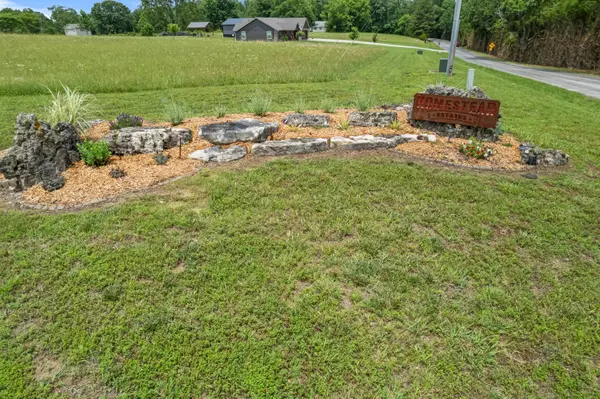 605 Hulls Ford RD, Taneyville, MO 65759