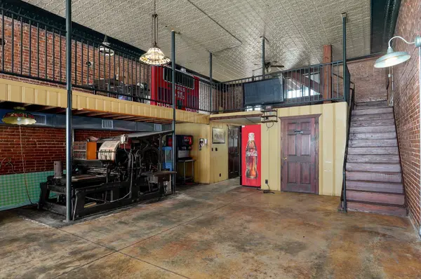 203 E Main ST, Miller, MO 65707