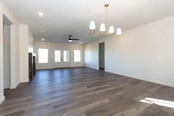 1319 E Valley Trail DR, Republic, MO 65738