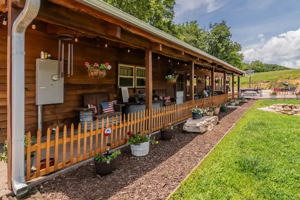 32103 State Highway 413, Galena, MO 65656