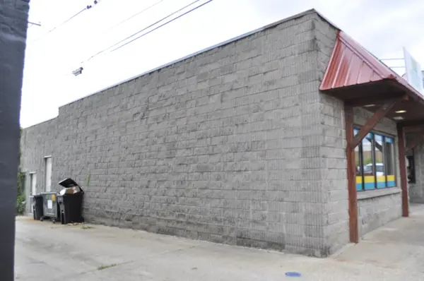 113 N Main AVE, Bolivar, MO 65613