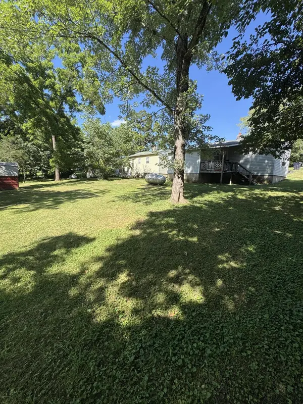 1331 N Howell AVE, West Plains, MO 65775