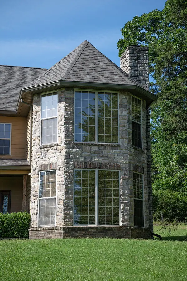 1318 Oakwood DR, Hollister, MO 65672