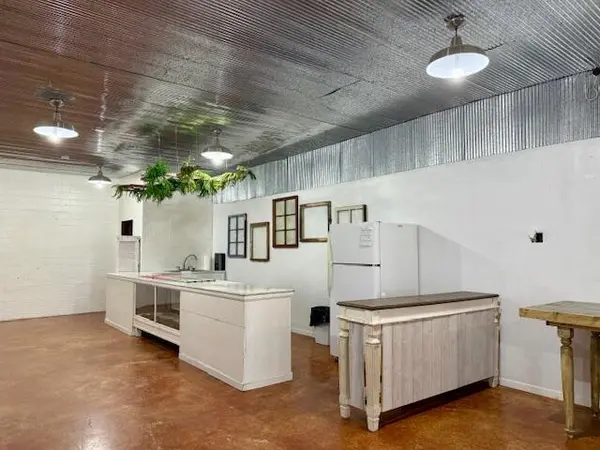 122 West 1st Street, Mountain View, MO 65548