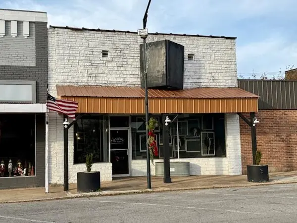 122 West 1st Street, Mountain View, MO 65548