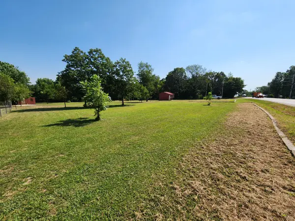 27669 Ross RD, Seligman, MO 65745