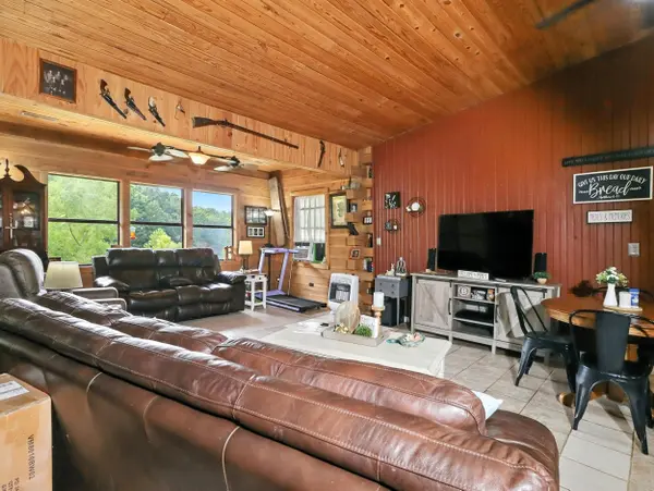 2186 County Road 502, Gainesville, MO 65655