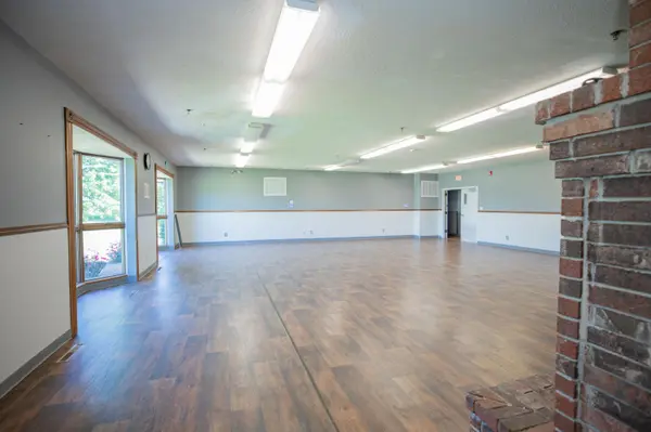 807 N Briarwood DR, Bolivar, MO 65613
