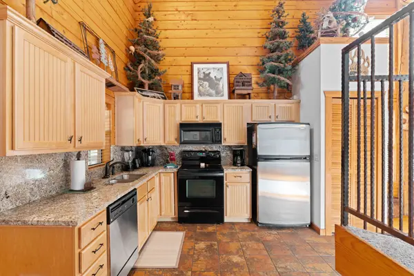 239 Oakridge RD #1, Branson, MO 65616