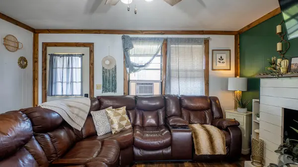 570 Missouri Avenue, Mammoth Spring, AR 72554