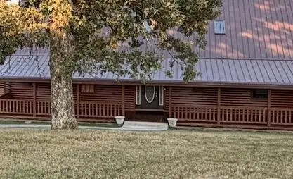300 Round Up Lane, Bakersfield, MO 65609