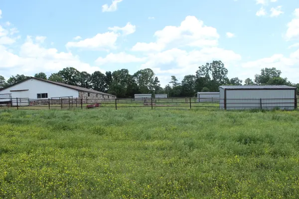 2231 W Highway, Thayer, MO 65791