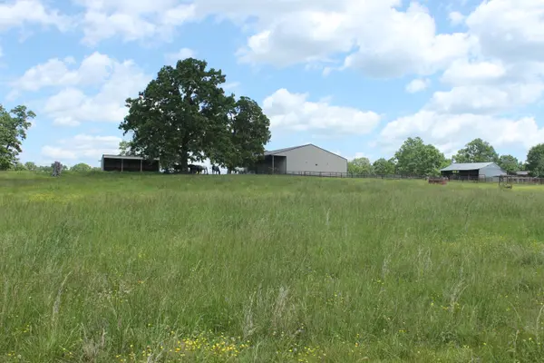 2231 W Highway, Thayer, MO 65791