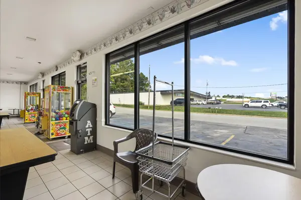 1711 Porter Wagoner BLVD, West Plains, MO 65775