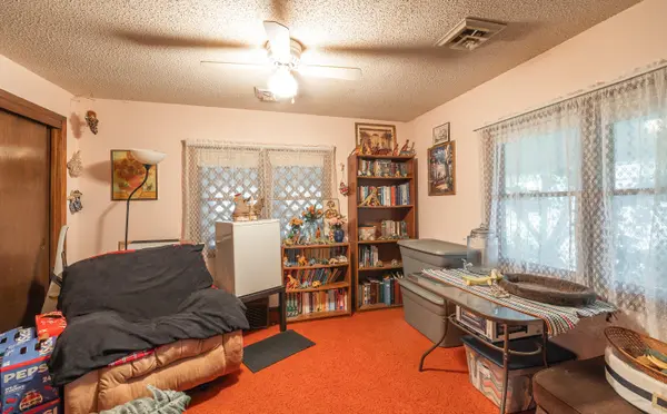 658 Rr 63, Cabool, MO 65689