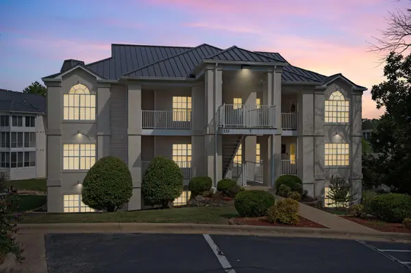 235 Meadow Brook LN #5-2, Branson, MO 65616