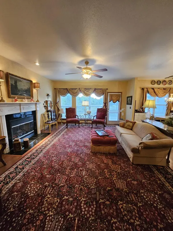 4353 Lawrence 2220, Pierce City, MO 65723