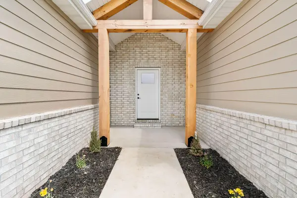 1376 N Carter WAY, Republic, MO 65738