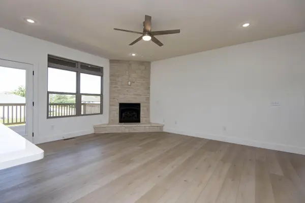 4449 N Toby AVE, Springfield, MO 65803