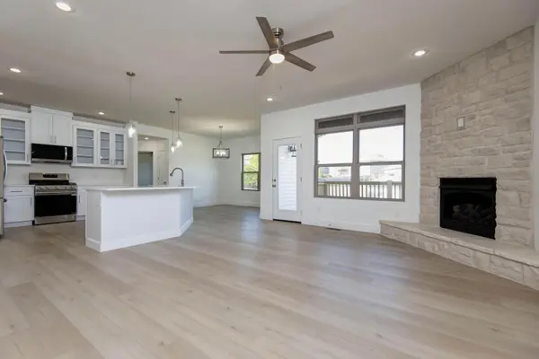 4449 N Toby AVE, Springfield, MO 65803
