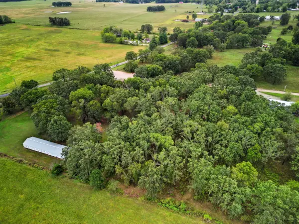 23195 Shannon LN, Summersville, MO 65571